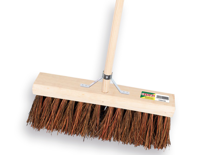 Stadsbezem SOLIDE 36 cm met IKAPÉ steel 150 x 2,8 cm en stokhouder