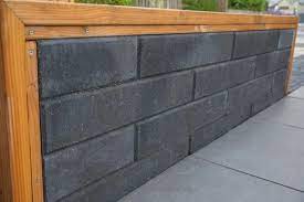 Wallblock Facet 60x12x12 cm Antraciet